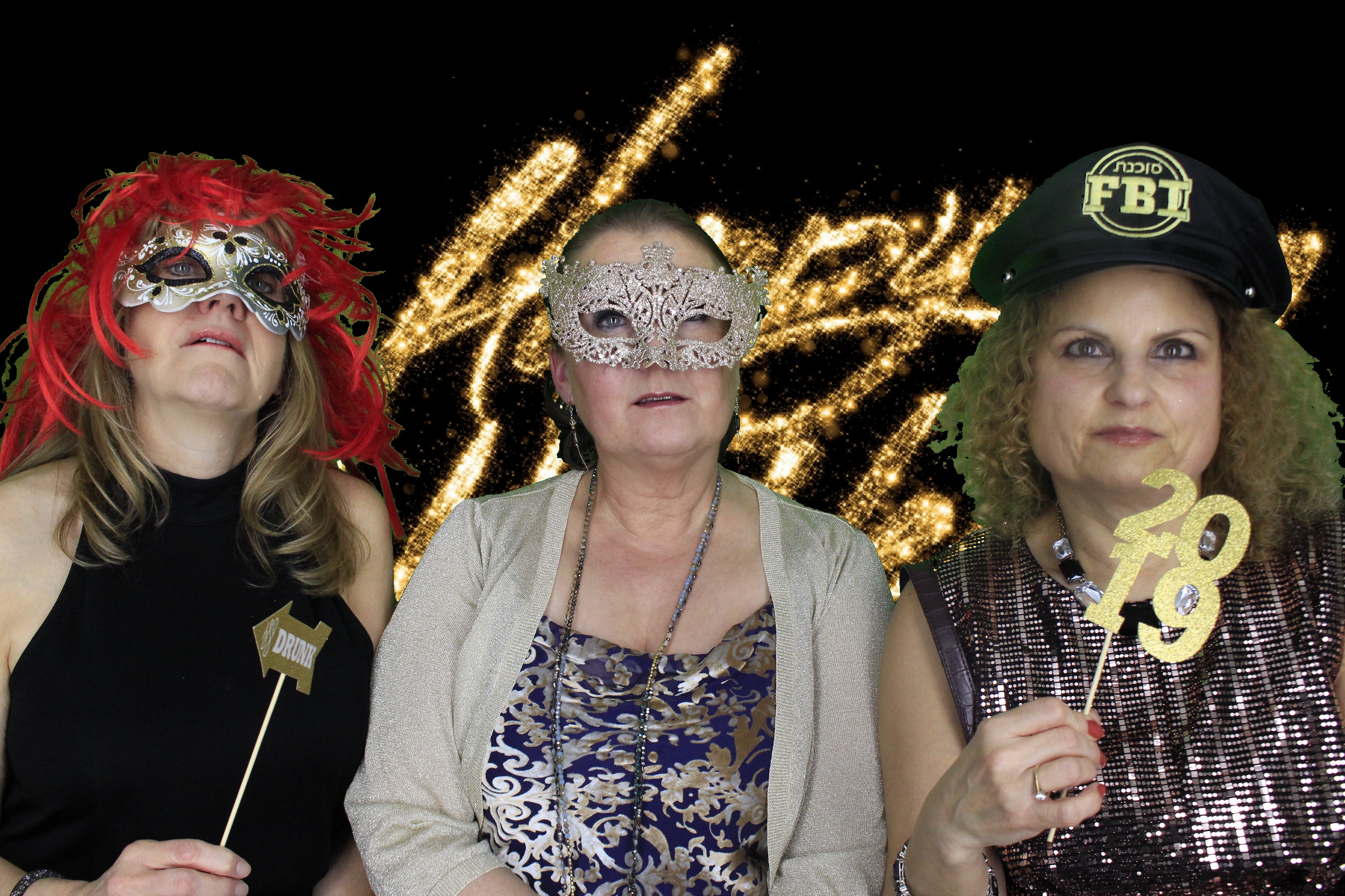 New Years Eve Party Silvermere | View more photos from the event at gallery.myphotoboothexperience.co.uk/u/MyPhotoBoothExperienceLtd/New-Years-Eve-Party-Silvermere